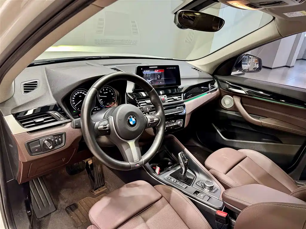 BMW X1 2022 sDrive25Li Leading Edition