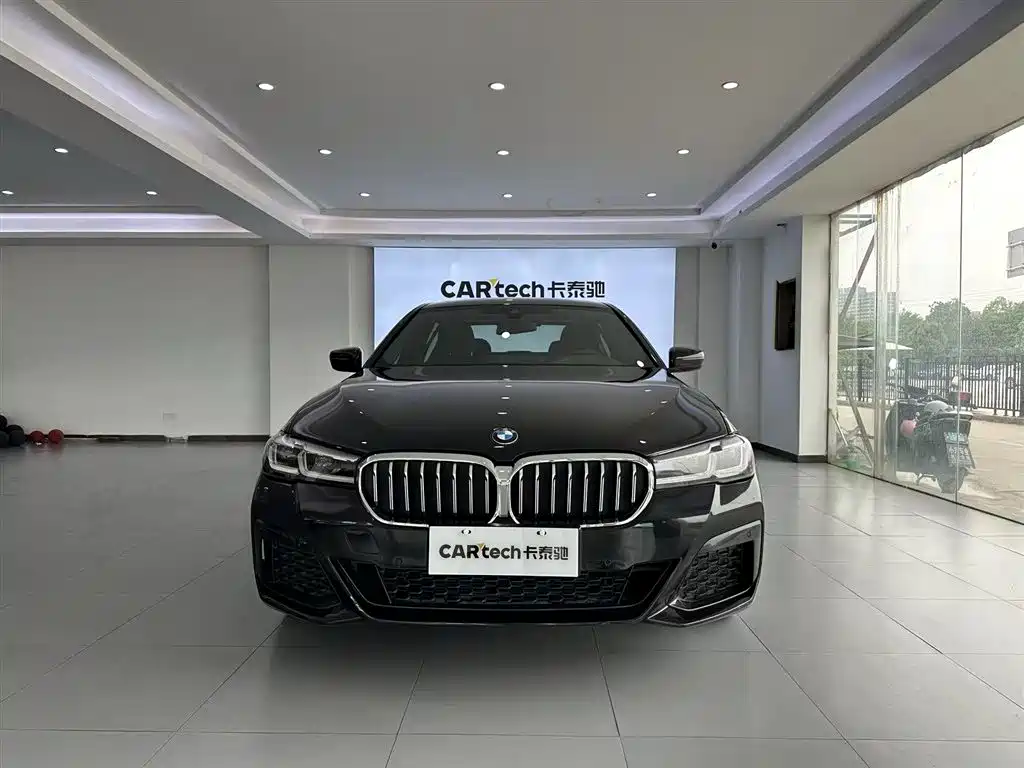 BMW 5 Series 2022 525Li M Sport Package - фото 2