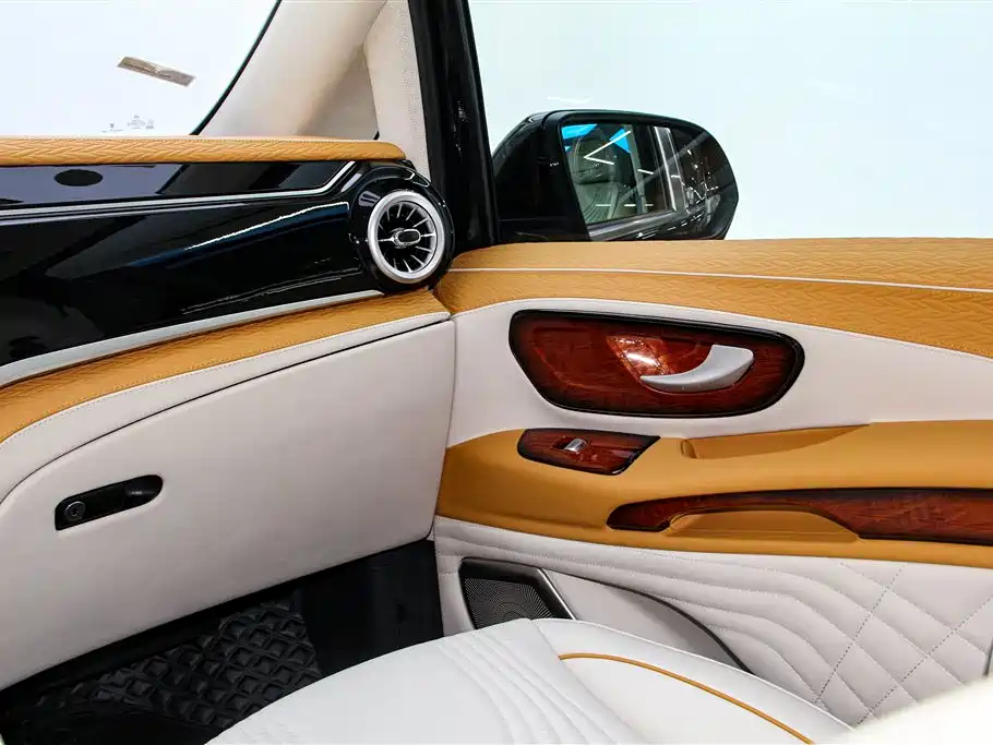 Mercedes-Benz Vito 2023 2.0T Elite Edition 7-Seater