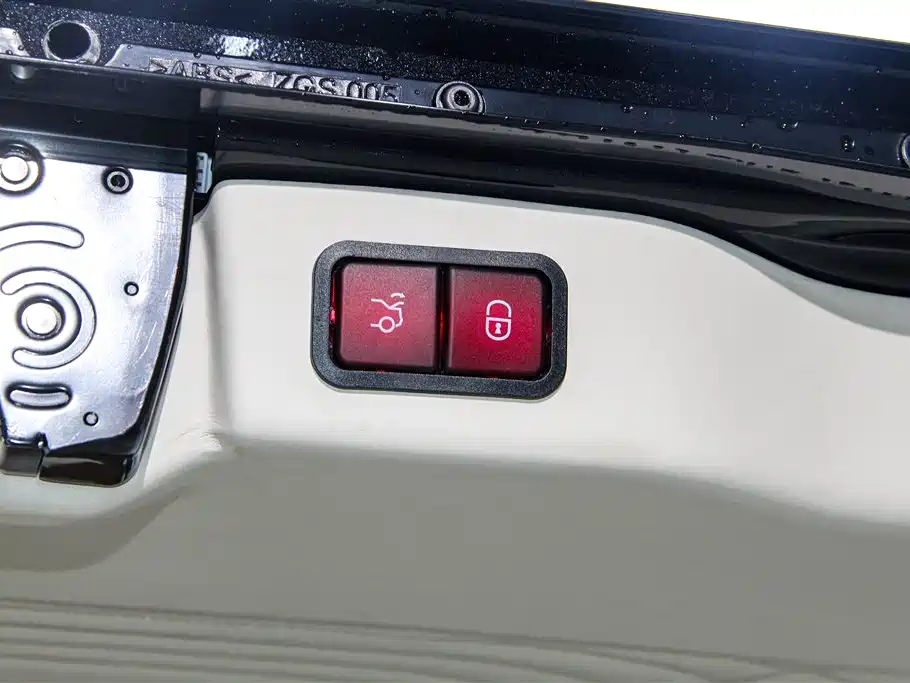 Mercedes-Benz Vito 2023 2.0T Elite Edition 7-Seater