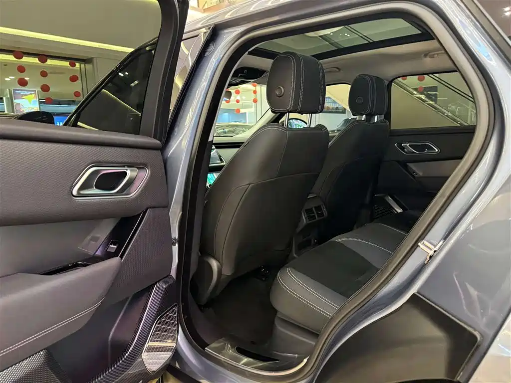 Range Rover Velar 2021 P250