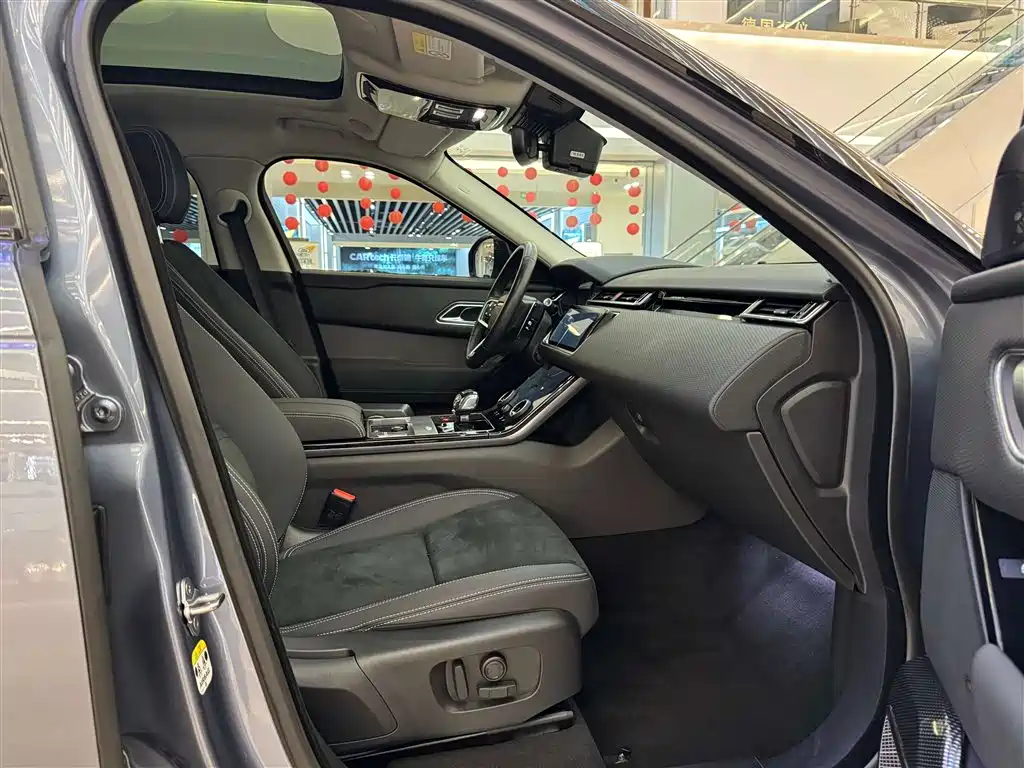 Range Rover Velar 2021 P250