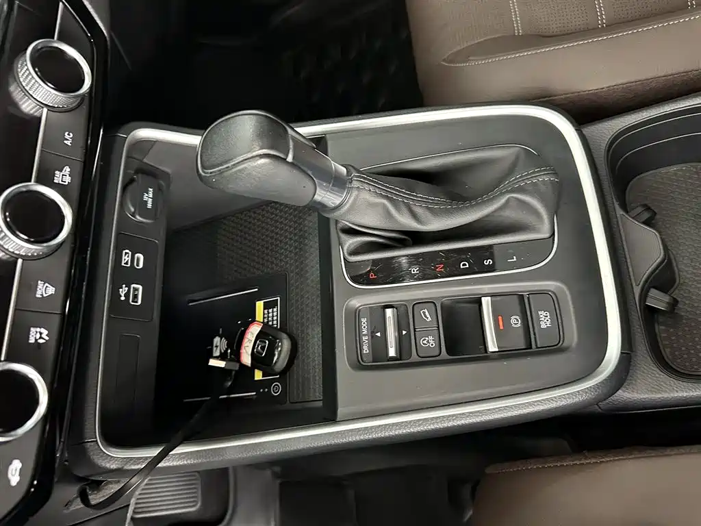 Honda CR-V 2023 240TURBO FWD Premium Edition 7-Seater