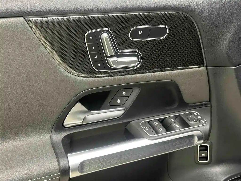 2023 Mercedes-AMG GLB 35 4MATIC