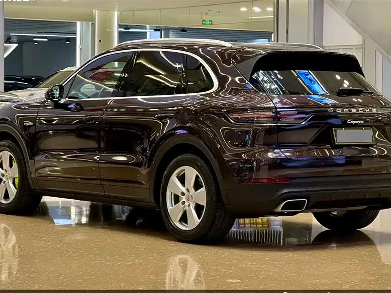 Porsche Cayenne E-Hybrid 2020 2.0T