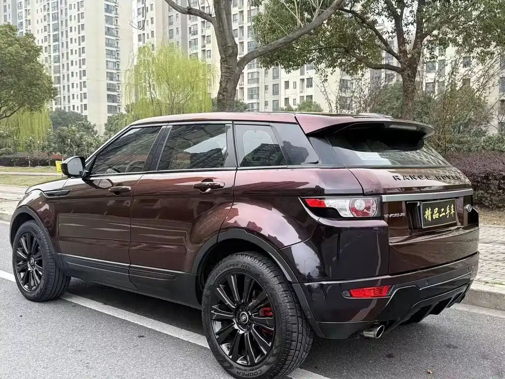 Range Rover Evoque 2015 2.0T 5-door Dynamic Edition