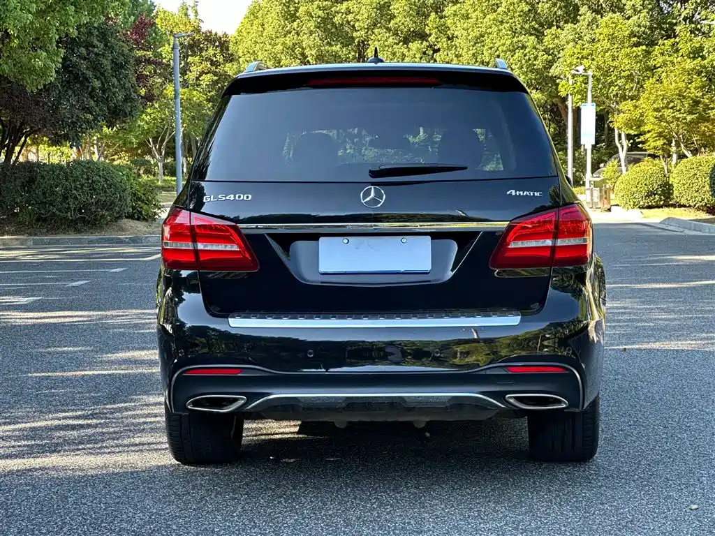 Mercedes-Benz GLS 400 4MATIC Luxury