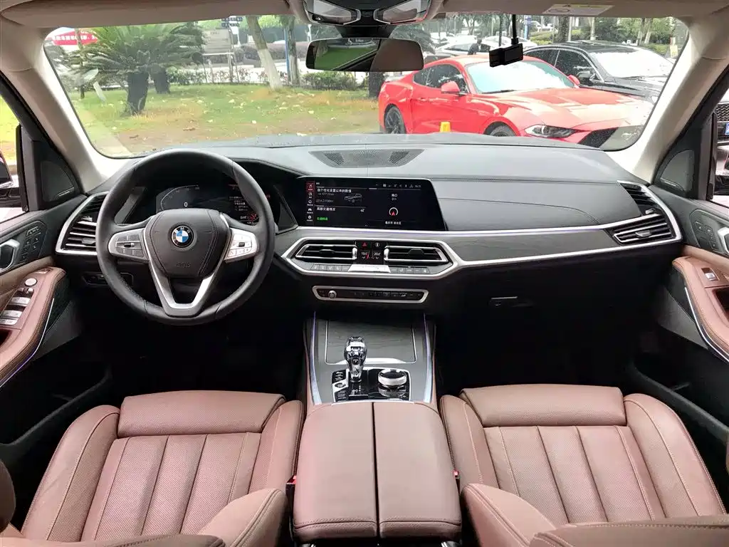 BMW X7 2020 xDrive40i Leading Edition Luxury Package