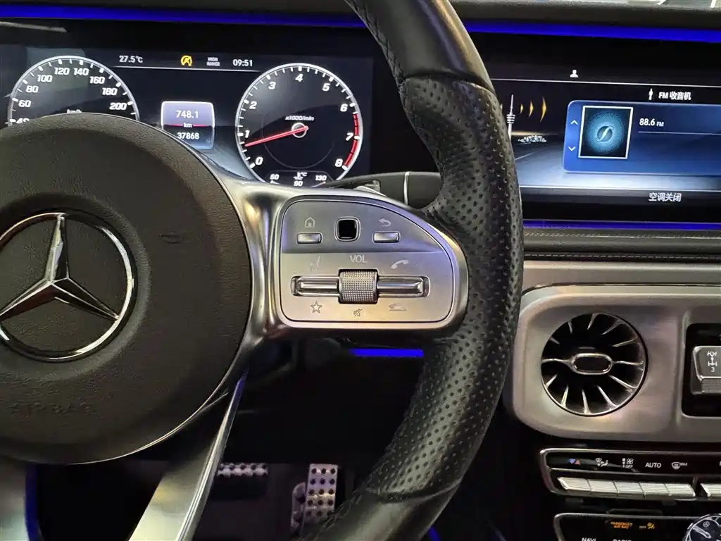 Mercedes-Benz G-Class 2022 G 500