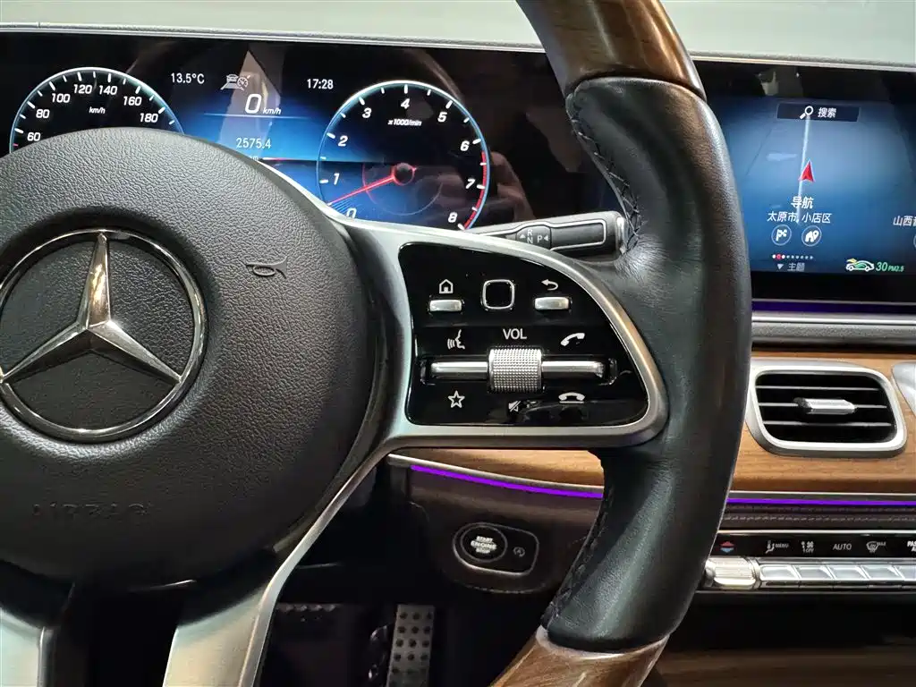 Mercedes-Benz GLS 450 4MATIC Luxury (2021 Facelift)
