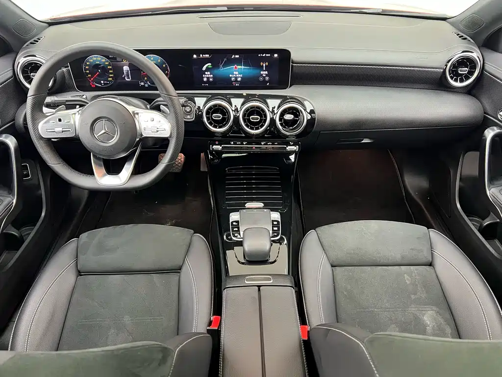 Mercedes-Benz A-Class 2019 A 200 L