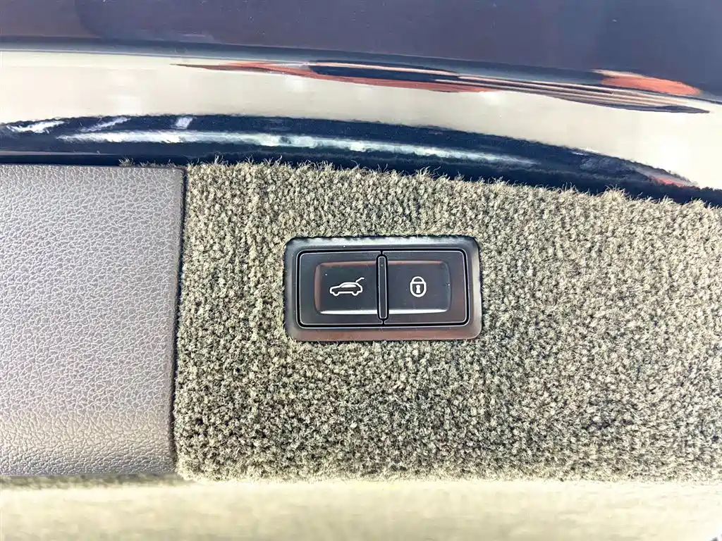 Bentley Bentayga 2016 6.0T Standard Edition