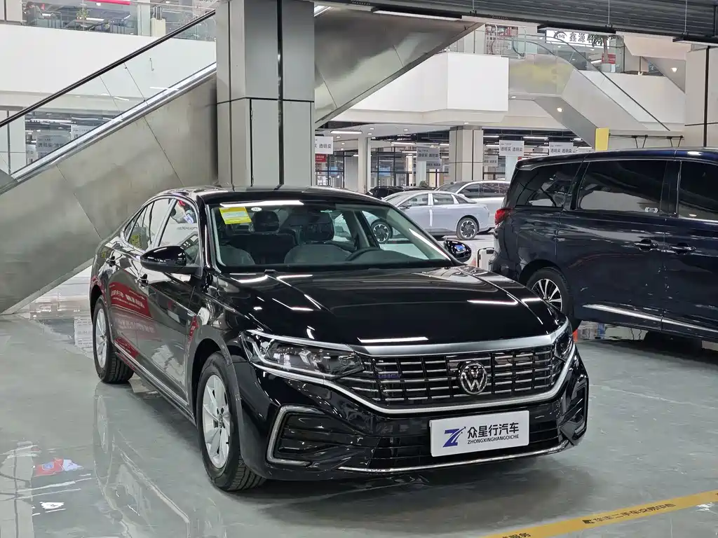 Volkswagen Passat PHEV 2025 430PHEV Hybrid Business Edition