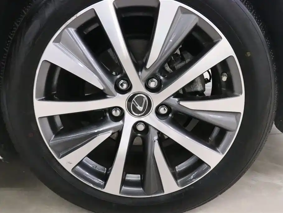 2018 Lexus ES 200 Excellence Edition China V