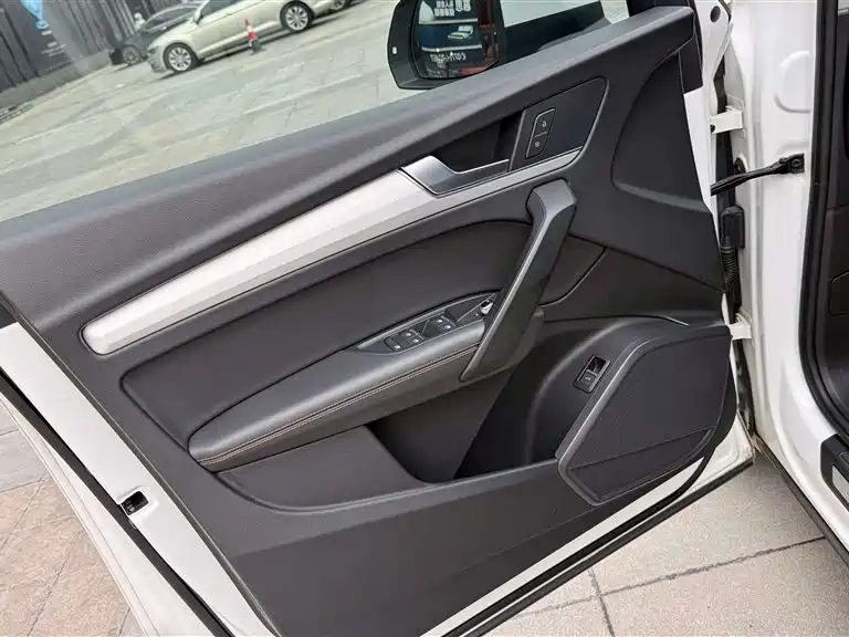 Audi Q5L 2018 40 TFSI Fashion Edition
