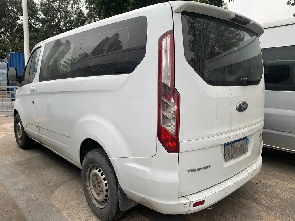 Ford Transit 2020 2.0T Diesel Multi-purpose Commercial Vehicle Medium Wheelbase Low Roof Top-hinged Tailgate China VI