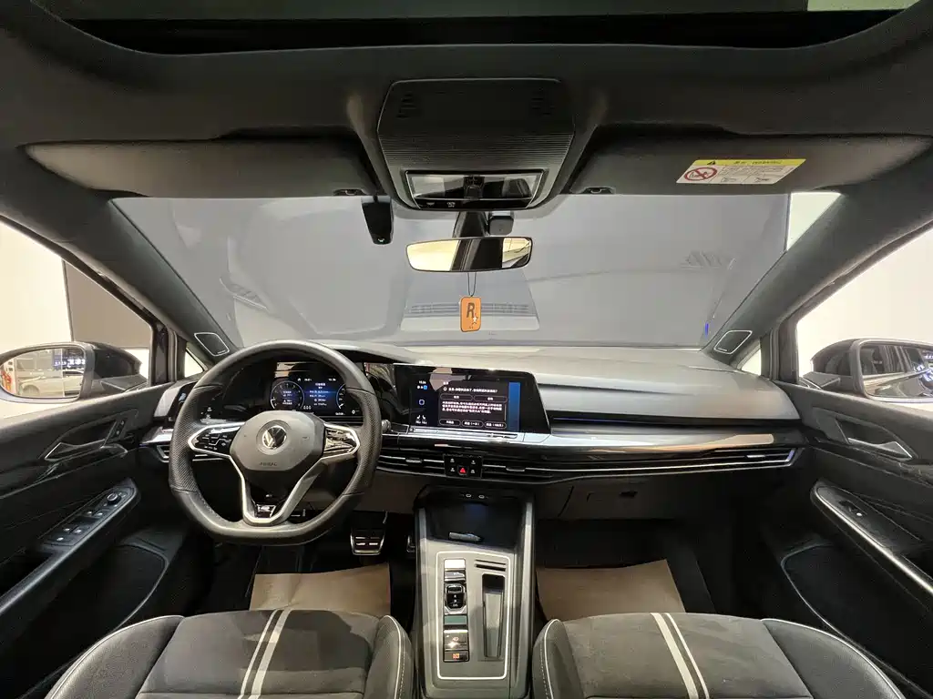 Golf 2023 280TSI DSG R-Line 20th Anniversary Edition