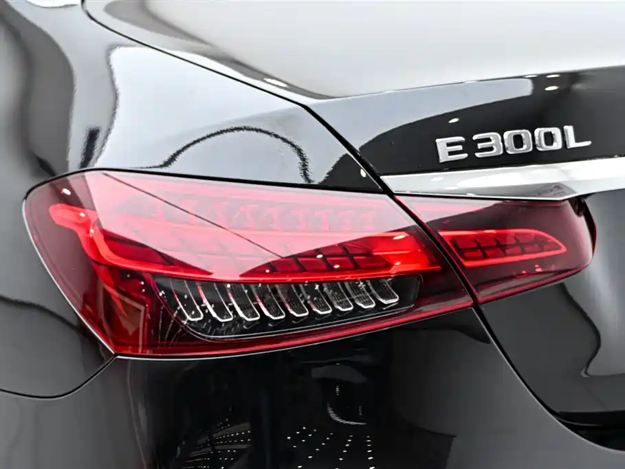 Mercedes-Benz E-Class 2023 Facelift E 300 L Luxury