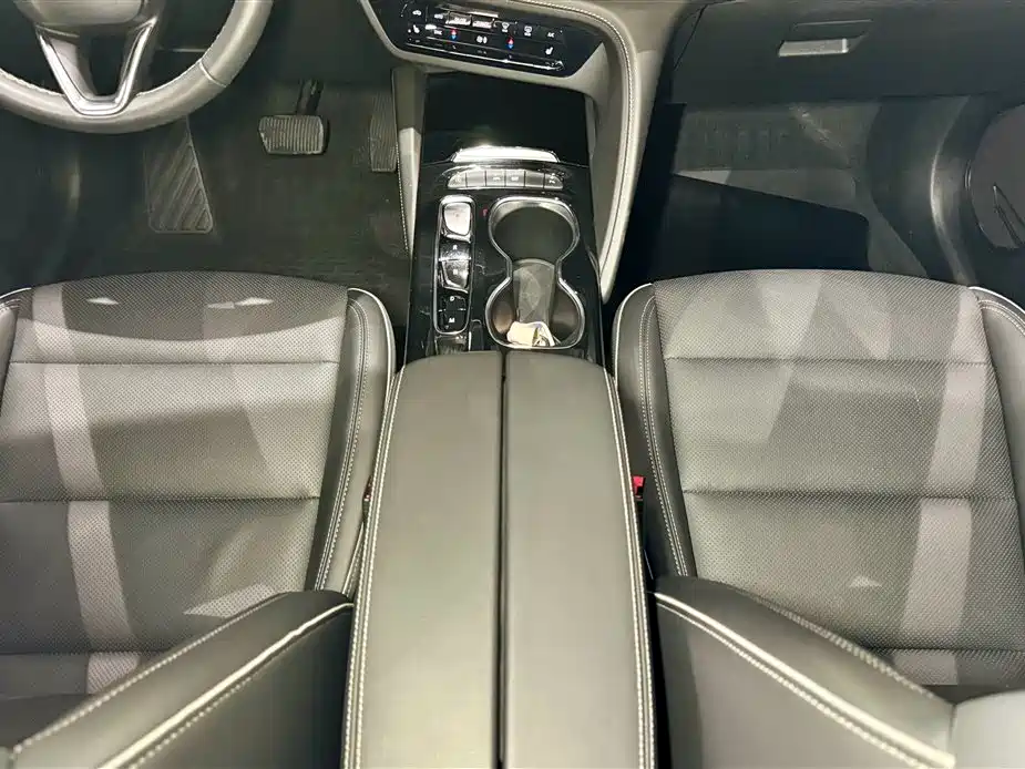 Buick Envision Plus 2023 652T 5-Seater Luxury