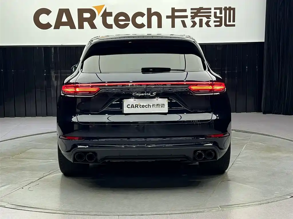 Porsche Cayenne 2022 Platinum Edition