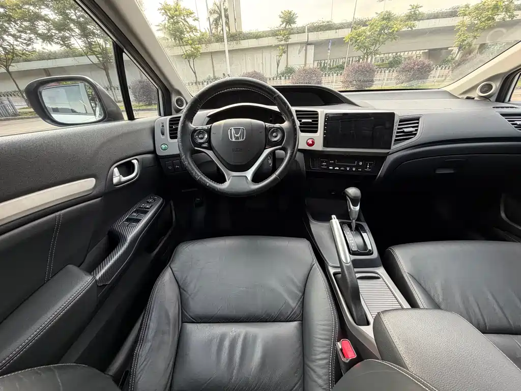 Honda Civic 2013 10th Anniversary Edition 1.8L Automatic Luxury