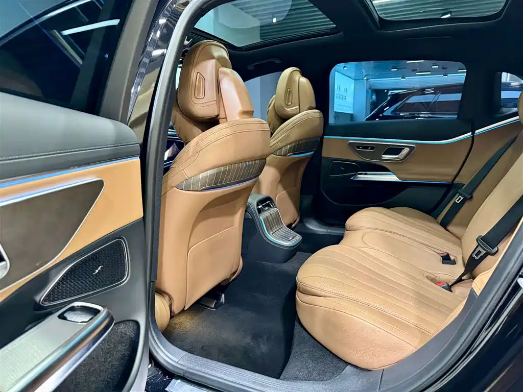 Mercedes-Benz E-Class NEV 2024 E 350 e L Plug-in Hybrid Sedan