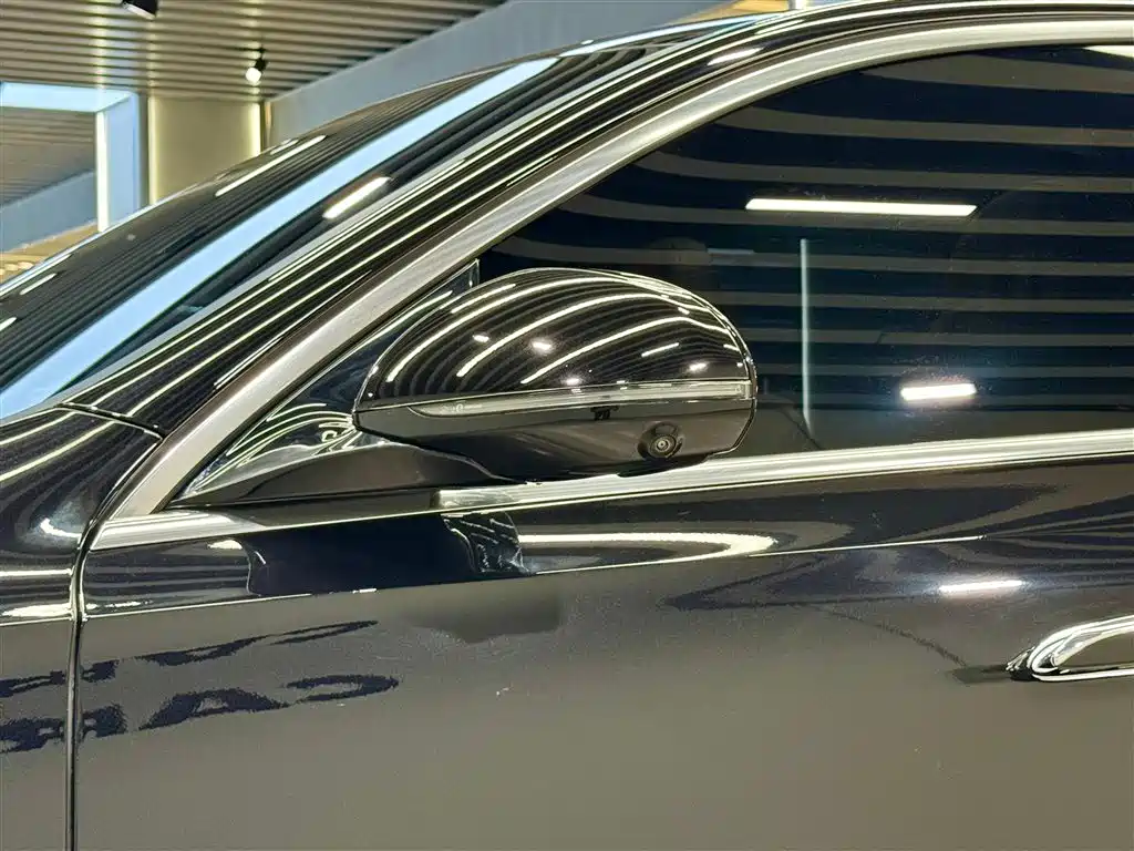 Mercedes-Benz E-Class NEV 2024 E 350 e L Plug-in Hybrid Sedan