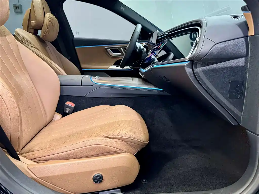 Mercedes-Benz E-Class NEV 2024 E 350 e L Plug-in Hybrid Sedan