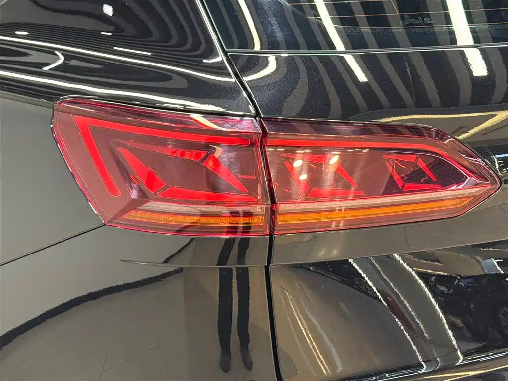 Touareg 2023 3.0TSI R-Line Black Edition