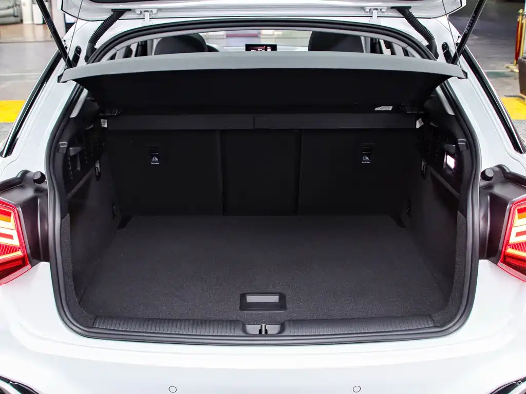 Audi Q2L 2022 35 TFSI Entry Dynamic Edition