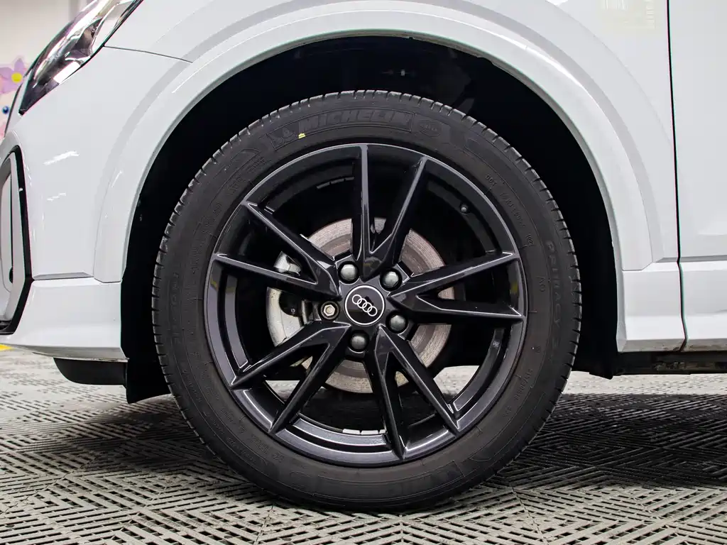 Audi Q2L 2022 35 TFSI Entry Dynamic Edition