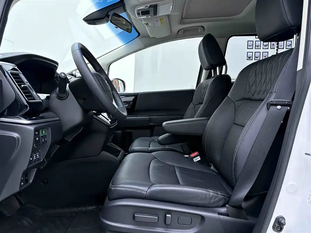 Honda Elysion 2019 2.0L Hybrid Supreme Edition
