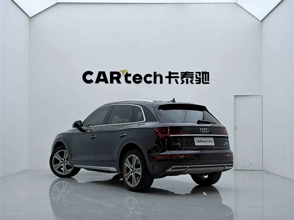 Audi Q5L 2021 45 TFSI Luxury Elegant