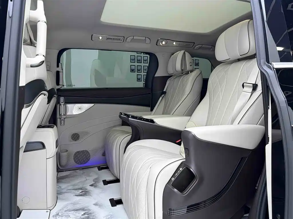 Denza D9 2024 DM-i 980 AWD Zunjong Edition