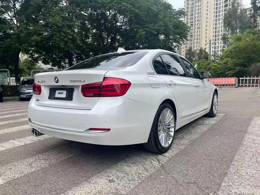 BMW 3 Series 2018 320Li xDrive Fashion Edition