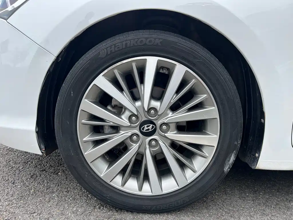 Hyundai Mistra 2017 1.6T Auto Intelligent GLS China V