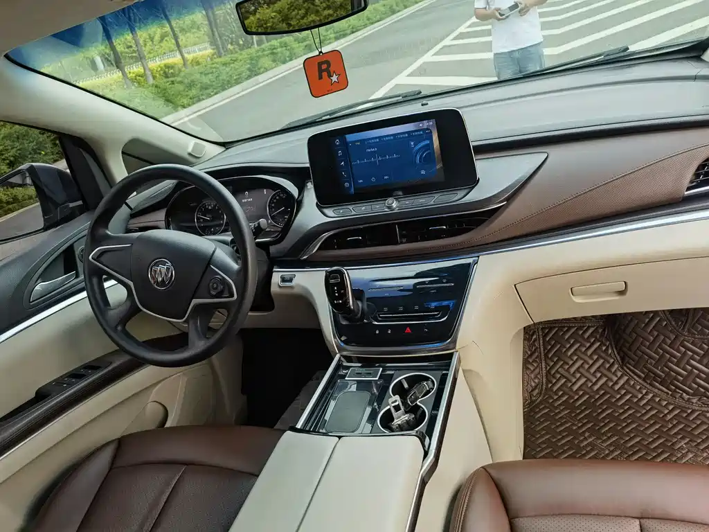Buick GL8 2020 Land Business Class 652T Comfort