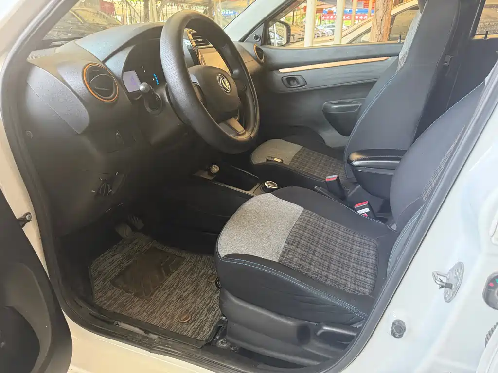 Dongfeng Aeolus EX1 2020 Base