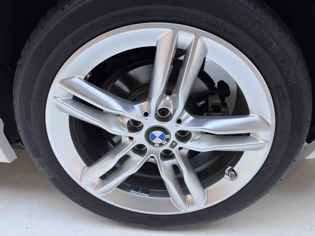BMW 1 Series 2021 120i M Sport Night Edition
