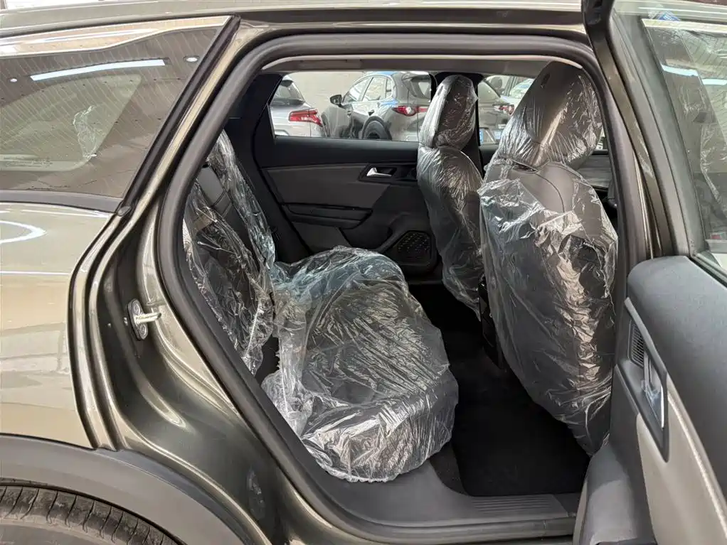 Citroën C5 X 2024 1.6T Shi Bufan