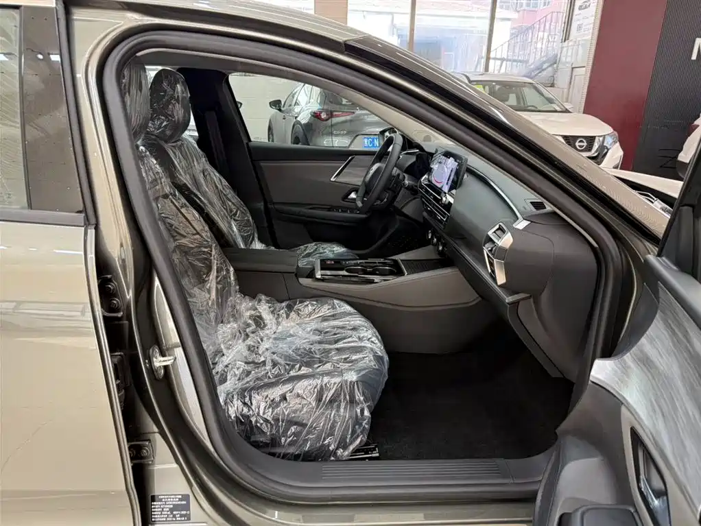 Citroën C5 X 2024 1.6T Shi Bufan