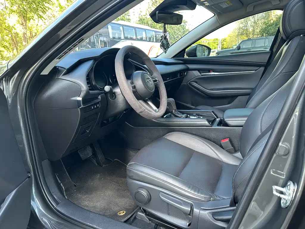 Mazda 3 Axela 2022 2.0L Automatic Zhiya Edition