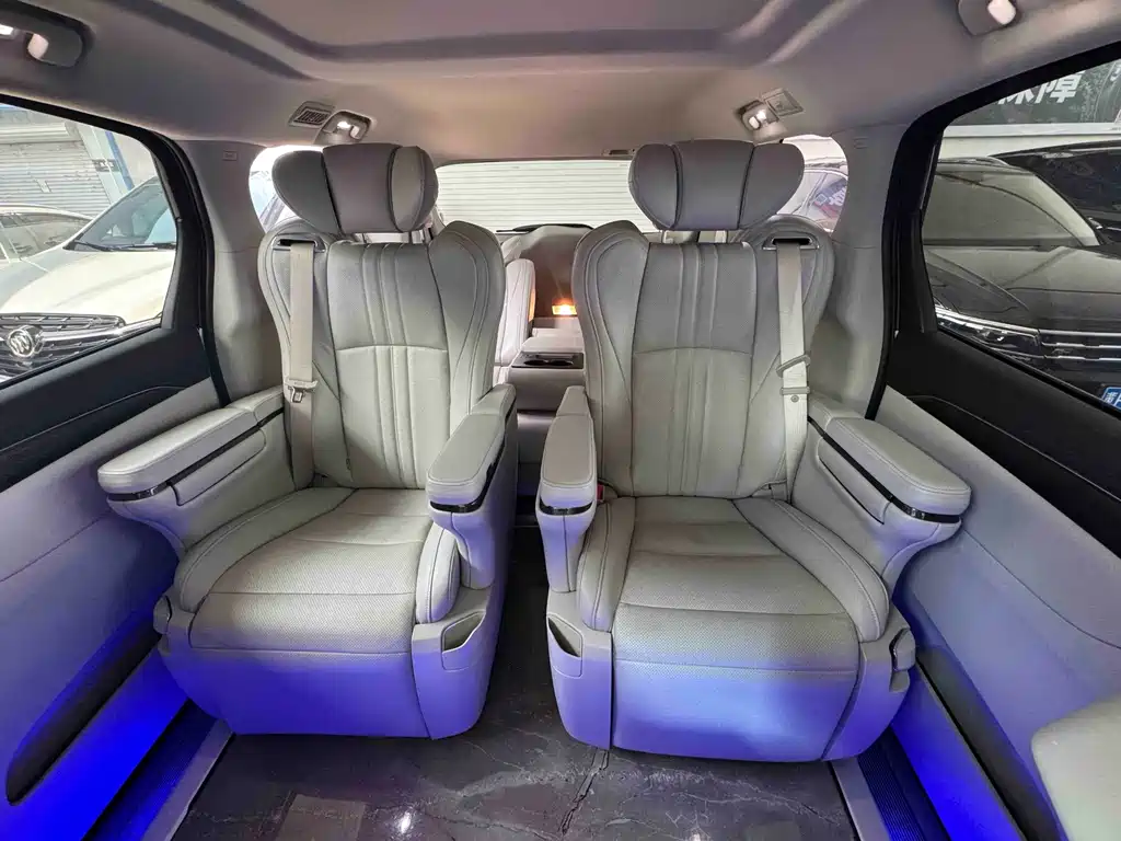 Buick GL8 2023 ES Land Business Comfort Trim