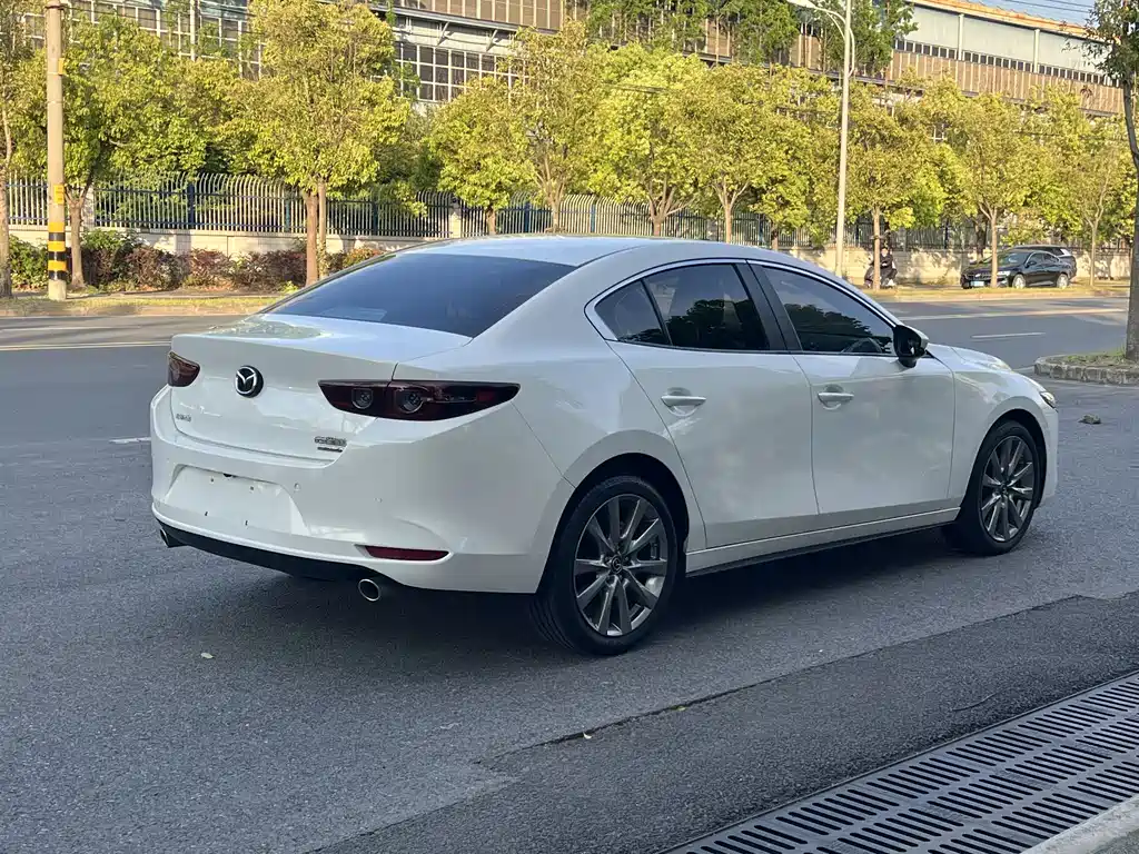 Mazda 3 Axela 2021 2.0L Automatic Zhiya Edition