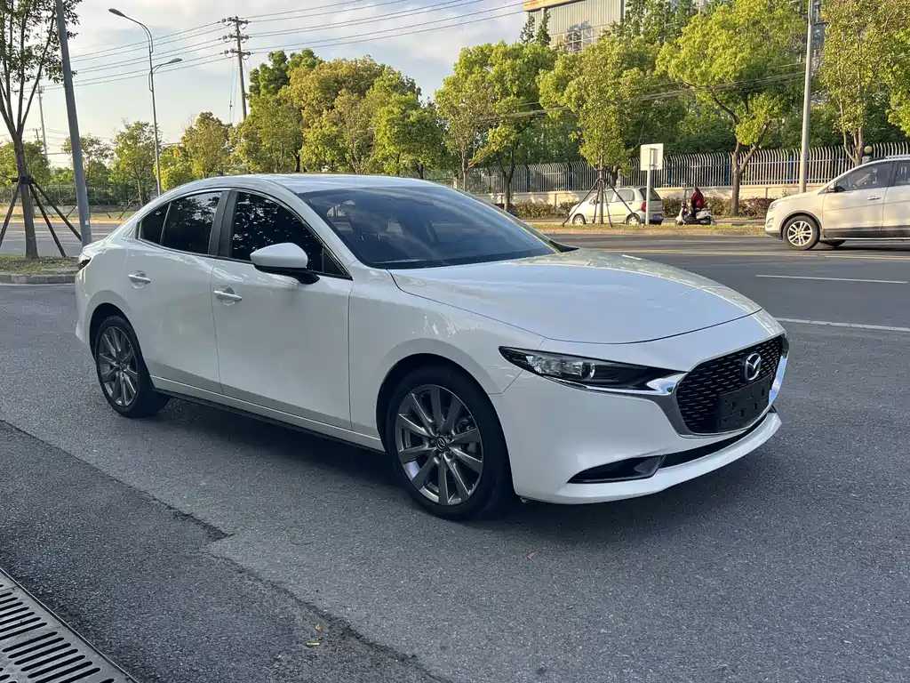 Mazda 3 Axela 2021 2.0L Automatic Zhiya Edition