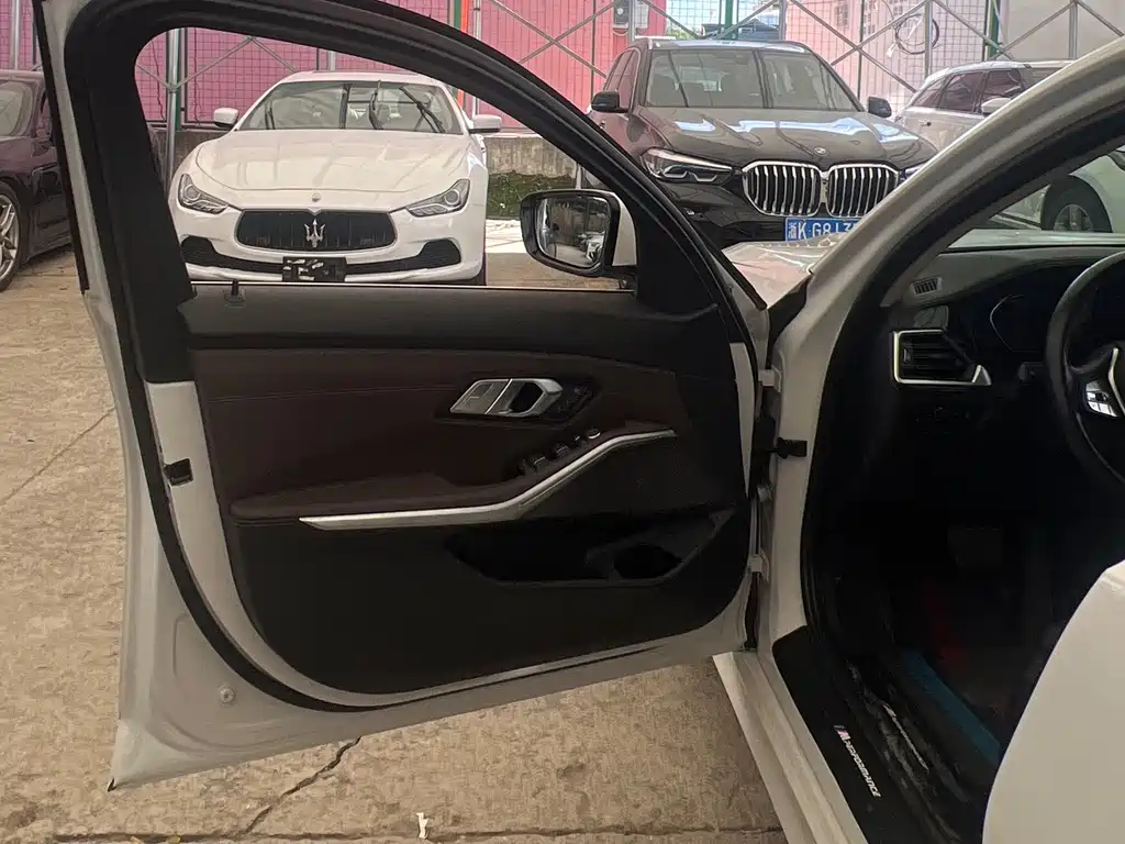 BMW 3 Series 2020 325Li First Edition