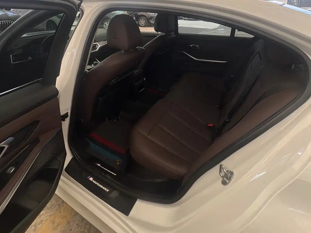 BMW 3 Series 2020 325Li First Edition