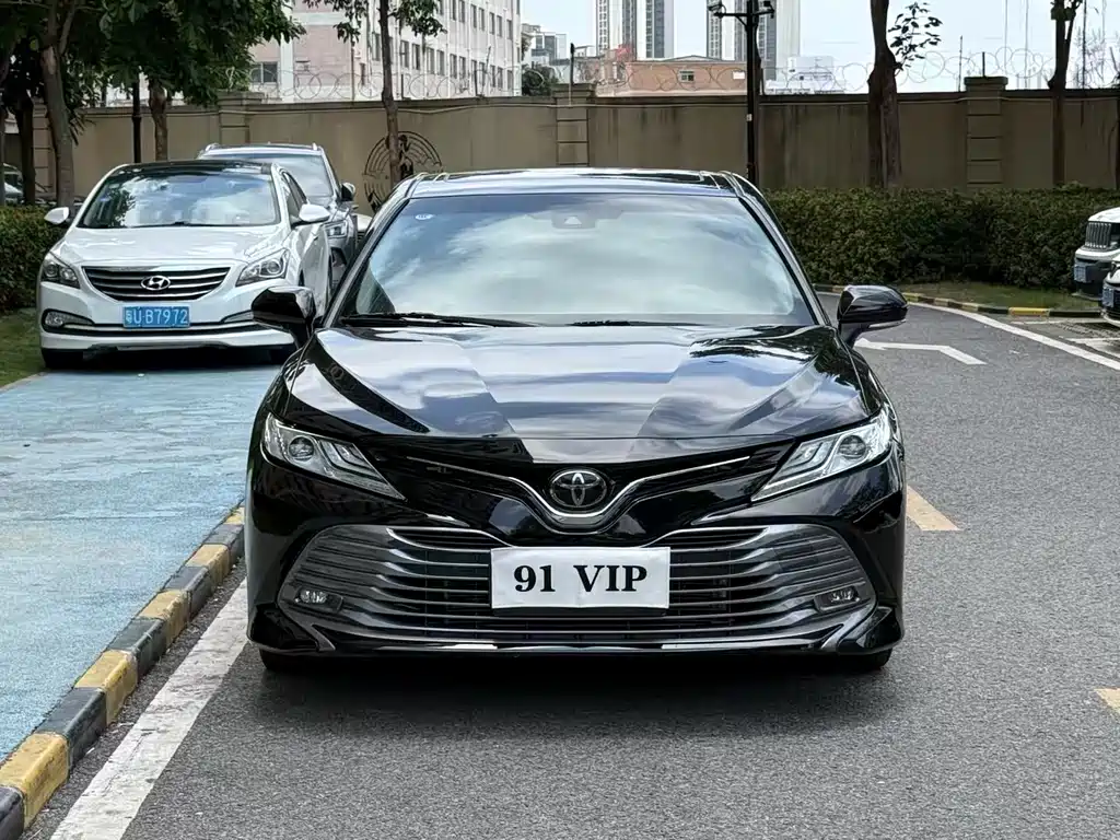Toyota Camry 2018 2.0G Luxury Edition
