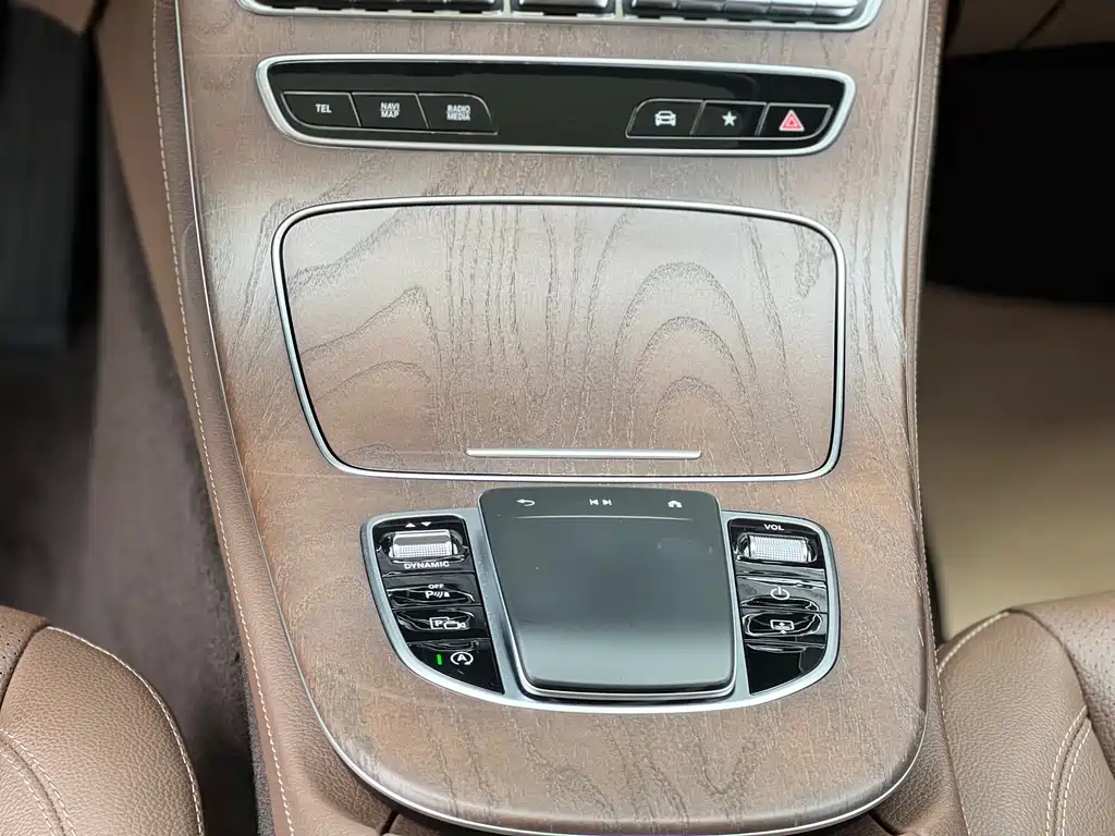Mercedes-Benz E-Class 2021 E 300 L Luxury