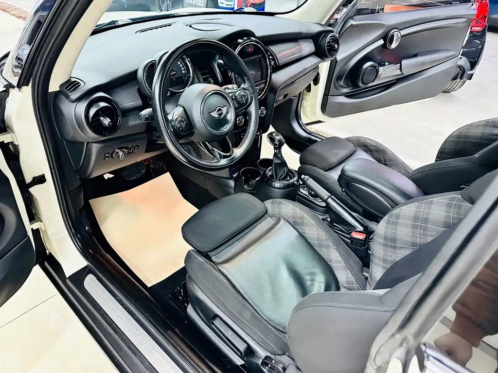MINI Cooper 2016 1.5T